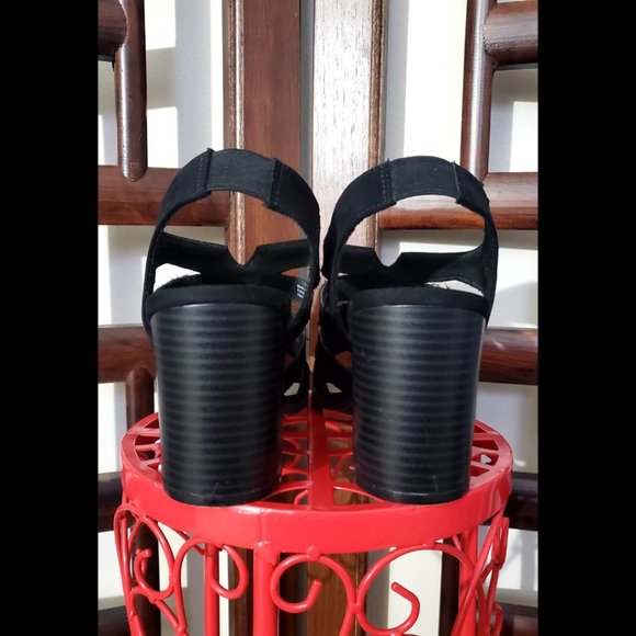 Dexflex Comfort Strappy Block Heels Stretch Sandals (Size 7.5) - Picture 3 of 10